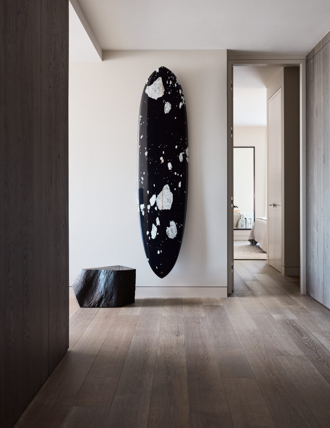 black-white-surfboard
