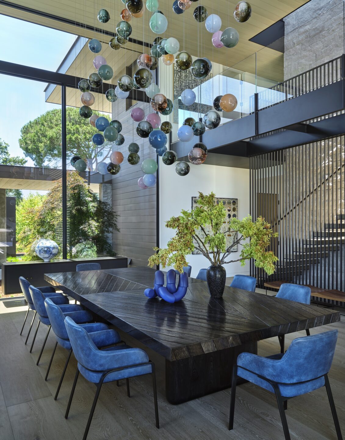 Jennifer-Robin-Interiors-Atherton-Estate-California-Dining-Room-Table-and-Lighting