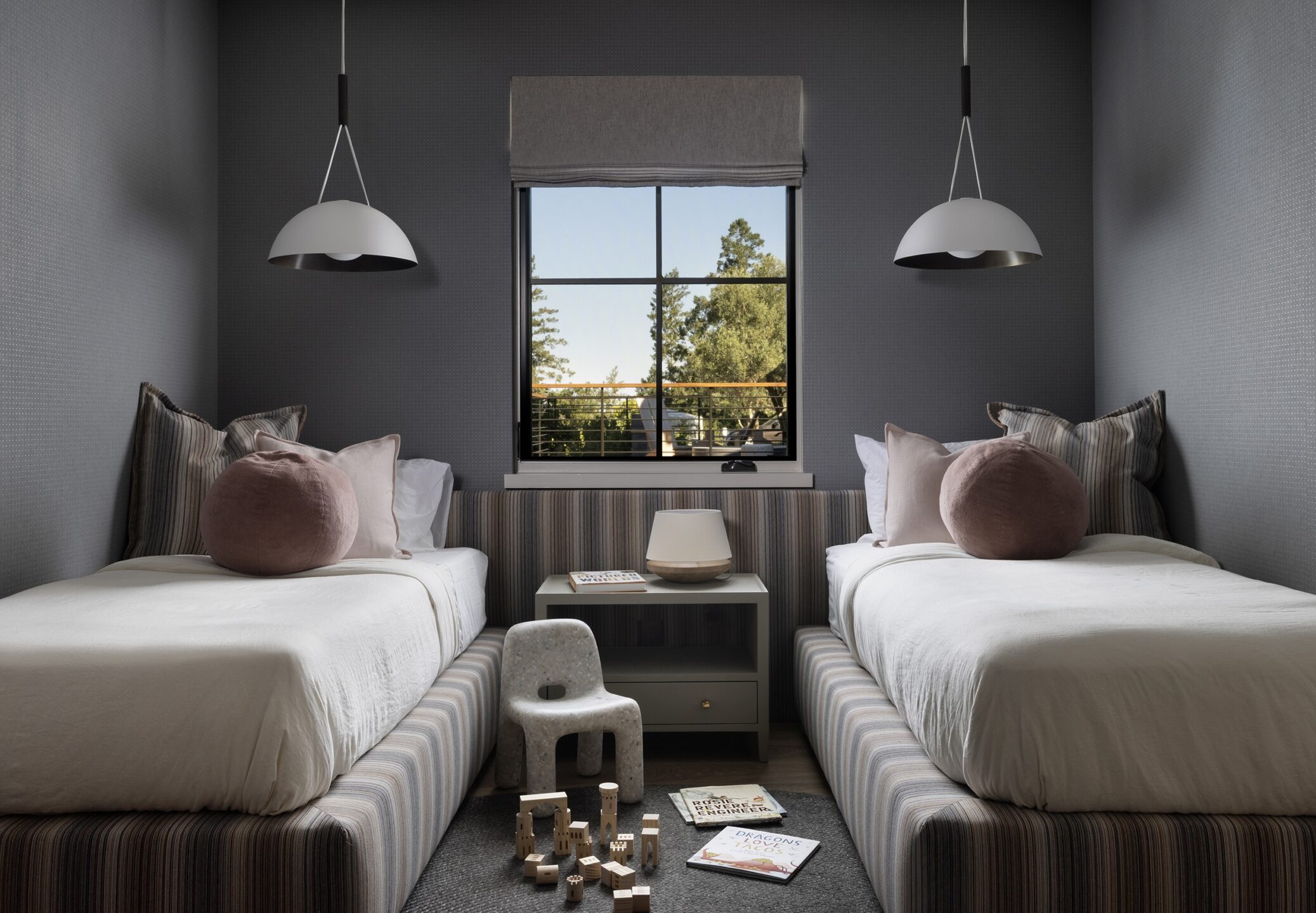 Jennifer-Robin-Interiors-California-Historic-Farmhouse-Healdsburg-Treehouse-Guest-Bedroom