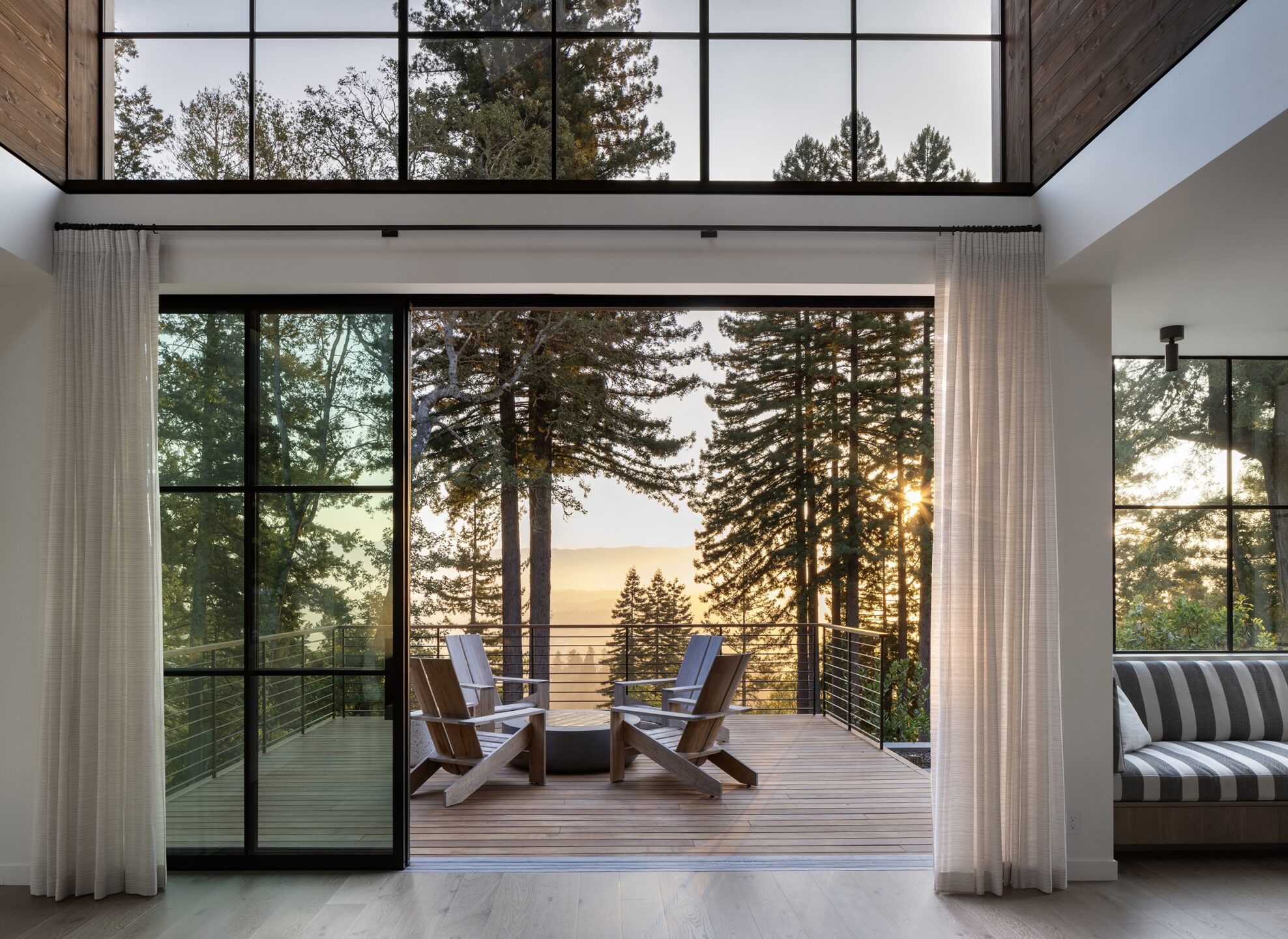 Jennifer-Robin-Interiors-California-Historic-Farmhouse-Healdsburg-Treehouse-Living-Room-Patio