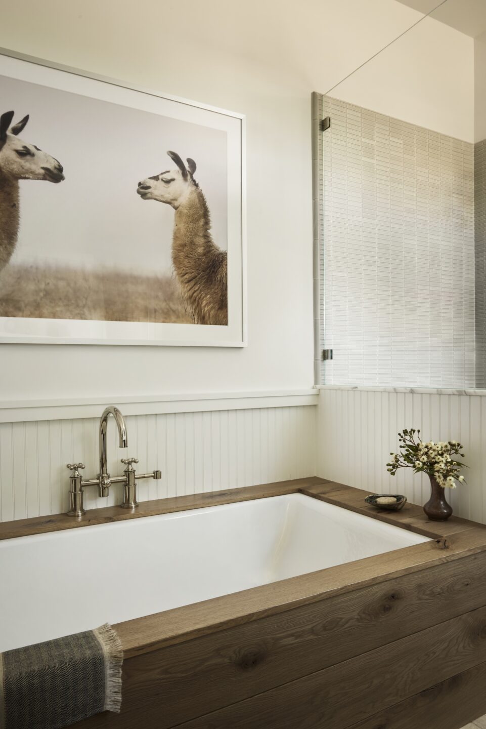 Jennifer-Robin-Interiors-California-Historic-Farmhouse-Main-House-Master-Tub
