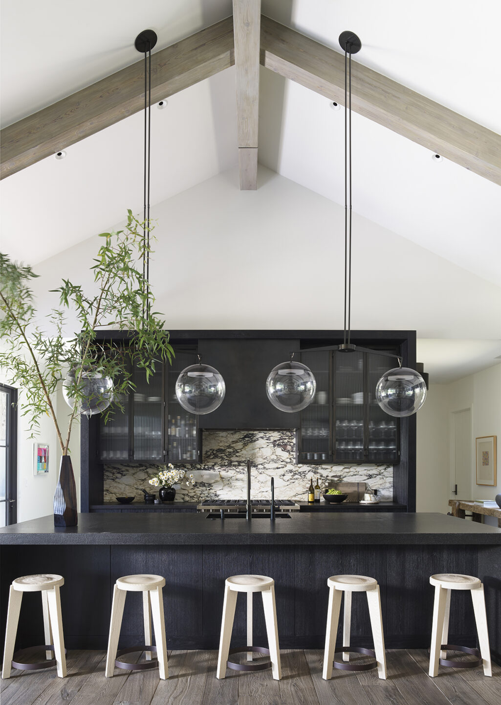 Jennifer-Robin-Interiors-St.Helena-Estate-1-Kitchen-Island